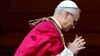 Newly elected Pope Leo XIV, Cardinal Robert Prevost of the United States appears on the balcony of St. Peter's Basilica, at the Vatican, May 8, 2025. REUTERS/Yara Nardi (REUTERS)