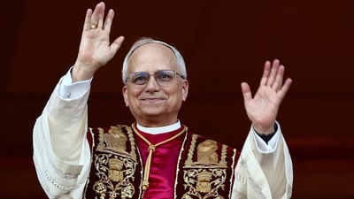 Newly elected Pope Leo XIV, Cardinal Robert Prevost of the United States appears on the balcony of St. Peter's Basilica, at the Vatican, May 8, 2025. REUTERS/Yara Nardi (REUTERS)