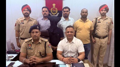 The accused in the custody of crime branch at the police commissionerate in Ludhiana on Thursday. (HT Photo)