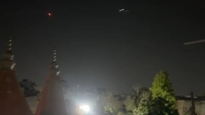 Loud explosions were heard in Jammu, and in Akhnoor, Samba and other towns in Punjab. (HT) Loud explosions were heard in Jammu, and in Akhnoor, Samba and other towns in Punjab. (HT)