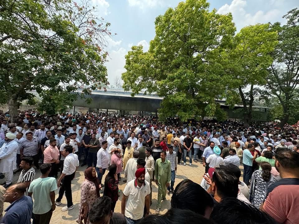 The five schoolchildren were cremated on Thursday. (HT) The five schoolchildren were cremated on Thursday. (HT)