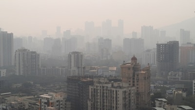 Air pollution (Praful Gangurde / HT Photo) Air pollution (Praful Gangurde / HT Photo)