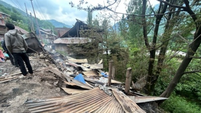 Officials said the heavy shelling took place in Uri, Gulmarg, Nowgam, and Tanghdar. (HT PHOTO) Officials said the heavy shelling took place in Uri, Gulmarg, Nowgam, and Tanghdar. (HT PHOTO)