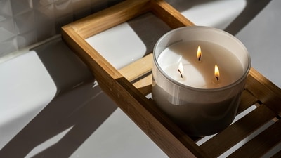 Who doesn't like good fragrances? A scented candle with vanilla, caramel, or woody notes will be a hit with your mother. There are plenty of options to choose from. Who doesn't like good fragrances? A scented candle with vanilla, caramel, or woody notes will be a hit with your mother. There are plenty of options to choose from.
