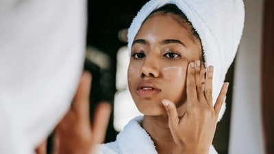 Read on for daily skincare tips for different skin types that can help keep them healthy and glowing. (Pexels) Read on for daily skincare tips for different skin types that can help keep them healthy and glowing. (Pexels)