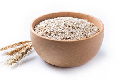 Oats can be made into porridge, overnight oats, or even savoury upma. (Freepik)