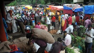 After APMC cleared the proposal, it drew strong reactions from residents, particularly those living along the Satara Road. The area is home to a significant Jain and Gujarati population, including many grocery wholesalers from the Jain community, who were among the key opponents of the project. (HT FILE)