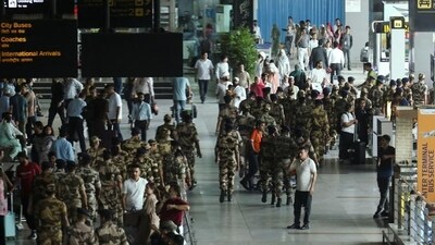 CISF personnel have been ordered by the government to resume checking in-line, cargo baggage at airports (HT_PRINT) CISF personnel have been ordered by the government to resume checking in-line, cargo baggage at airports (HT_PRINT)