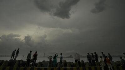 Representative picture (Mumbai: People at Dadar Chowpatty amid drizzle as dark clouds cover the skyline, in Mumbai, Wednesday, May 7, 2025. Mumbai received unseasonal showers accompanied by thunder and strong winds on the second consecutive day on Wednesday, providing a respite from heat while briefly affecting local train services and the flight schedule. (PTI Photo/Kunal Patil) (PTI05_07_2025_000493A) (PTI) Representative picture (Mumbai: People at Dadar Chowpatty amid drizzle as dark clouds cover the skyline, in Mumbai, Wednesday, May 7, 2025. Mumbai received unseasonal showers accompanied by thunder and strong winds on the second consecutive day on Wednesday, providing a respite from heat while briefly affecting local train services and the flight schedule. (PTI Photo/Kunal Patil) (PTI05_07_2025_000493A) (PTI)