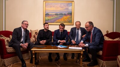 From left, British Prime Minister Keir Starmer, President Volodymyr Zelenskyy, French President Emmanuel Macron, Polish Prime Minister Donald Tusk and German Chancellor Friedrich Merz make a call to U.S. President Donald Trump from Kyiv, Ukraine, on Saturday, May 10, 2025. (AP) From left, British Prime Minister Keir Starmer, President Volodymyr Zelenskyy, French President Emmanuel Macron, Polish Prime Minister Donald Tusk and German Chancellor Friedrich Merz make a call to U.S. President Donald Trump from Kyiv, Ukraine, on Saturday, May 10, 2025. (AP)