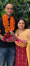Lt Vinay Narwal with his mother Asha Lt Vinay Narwal with his mother Asha