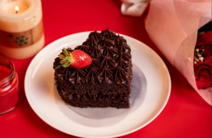 Chocolate cake is a classic. (PC: Love & Cheesecake) Chocolate cake is a classic. (PC: Love & Cheesecake)
