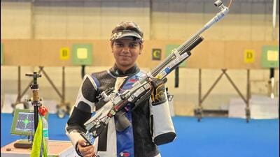 16-year-old Shambhavi Kshirsagar is a new entrant in the Indian women’s elite 10m air rifle shooting club (NRAI) 16-year-old Shambhavi Kshirsagar is a new entrant in the Indian women’s elite 10m air rifle shooting club (NRAI)