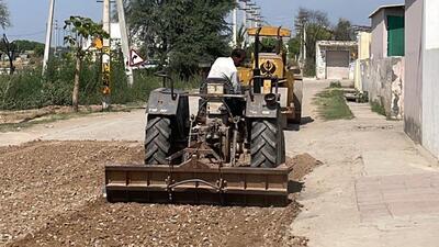 As a temporary measure, in anticipation of the Fateh March scheduled on Monday, immediate non-bituminous patchwork has been commenced by the public works department to facilitate commuters. (HT) As a temporary measure, in anticipation of the Fateh March scheduled on Monday, immediate non-bituminous patchwork has been commenced by the public works department to facilitate commuters. (HT)