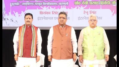BJP national general secretary Sunil Bansal (centre) at an event in Varanasi on May 11. (HT photo) BJP national general secretary Sunil Bansal (centre) at an event in Varanasi on May 11. (HT photo)
