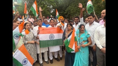 Congress MP Manish Tewari, along with party leaders and workers, during ‘Jai Hind Yatra’ in Vikas Nagar, Mauli Jagran, Chandigarh, on Sunday. (Sant Arora/HT)