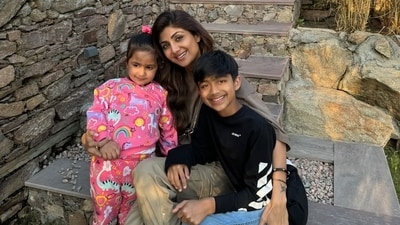 Shilpa with Samisha and Viaan