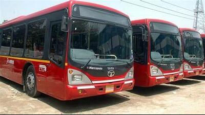 On his visit, Kataria held a meeting with the representatives of Chandigarh Transport Association. (HT)