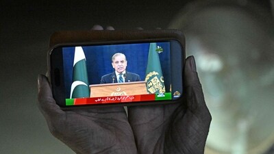 Meanwhile, on Saturday, Pakistan foreign minister Ishaq Sar took to X to praise Donald Trump for his help in the ceasefire. Then even Pakistan PM Shehbaz Sharif posted on X, where he welcomed the ceasefire. (AFP) Meanwhile, on Saturday, Pakistan foreign minister Ishaq Sar took to X to praise Donald Trump for his help in the ceasefire. Then even Pakistan PM Shehbaz Sharif posted on X, where he welcomed the ceasefire. (AFP)