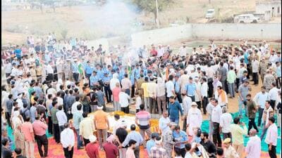 Surendra Kumar was cremated with full military honour in Jhunjhunu on Sunday. Surendra Kumar was cremated with full military honour in Jhunjhunu on Sunday.