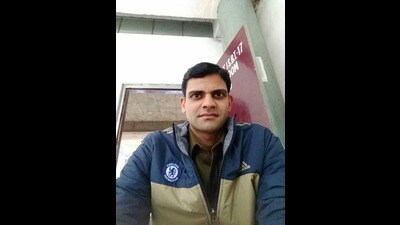The impact of the collision killed the constable, Anand Dev, 35, on the spot. (HT) The impact of the collision killed the constable, Anand Dev, 35, on the spot. (HT)