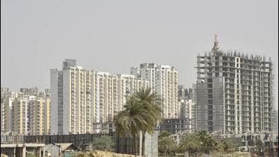 To resolve disputes, the Greater Noida authority will form an animal welfare committee including officials from the veterinary department, local police, animal welfare organisations, and the complainant along with RWA or AOA representatives. (HT archives) To resolve disputes, the Greater Noida authority will form an animal welfare committee including officials from the veterinary department, local police, animal welfare organisations, and the complainant along with RWA or AOA representatives. (HT archives)