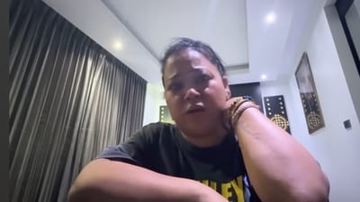 In the video, Bharti is seen getting emotional while talking about the negative comments. In the video, Bharti is seen getting emotional while talking about the negative comments.