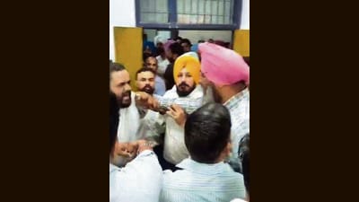 District Bar Association Ludhiana announced an indefinite strike and demanded strict action against accused employees. (HT Photo) District Bar Association Ludhiana announced an indefinite strike and demanded strict action against accused employees. (HT Photo)