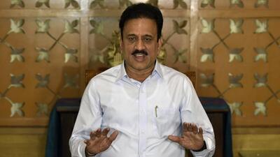 Girish Mahajan (Hindustan Times) Girish Mahajan (Hindustan Times)