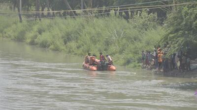 Police said it roped in divers on Sunday and also on Monday, but he could not be traced still efforts are on to search him. (Sakib Ali/HT Photo) Police said it roped in divers on Sunday and also on Monday, but he could not be traced still efforts are on to search him. (Sakib Ali/HT Photo)