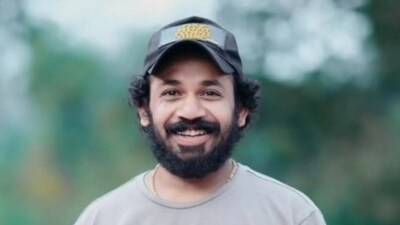 Actor Rakesh Poojary suffered a heart attack on Sunday and was rushed to a nearby hospital soon after. Actor Rakesh Poojary suffered a heart attack on Sunday and was rushed to a nearby hospital soon after.