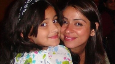 Ananya Panday with her mother Bhavana Panday. Ananya Panday with her mother Bhavana Panday.