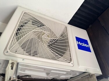 Outdoor unit of Haier Kinouchi AC, (Ayushmann Chawla/HT Tech) Outdoor unit of Haier Kinouchi AC, (Ayushmann Chawla/HT Tech)