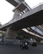 The ramps connecting to Aundh and Shivajinagar are nearly finished and may be opened to traffic by May 20. Utility shifting work near the Baner-side ramp is also in its final stages. (MAHENDRA KOLHE/HT PHOTO)