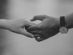 Relationship coach shares 10 habits you need to adopt if you want to stay with your partner 20 years from now. (Pexels)