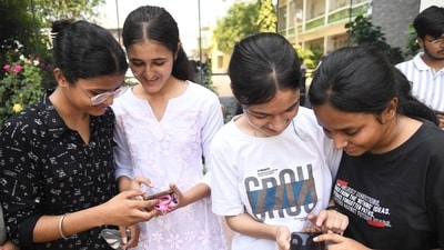 This year, a total of 17,04,367 students registered for the Class 12 examinations, of whom 16,92,794 appeared. Out of these, 14,96,307 students passed the exam. (Santosh Kumar) This year, a total of 17,04,367 students registered for the Class 12 examinations, of whom 16,92,794 appeared. Out of these, 14,96,307 students passed the exam. (Santosh Kumar)