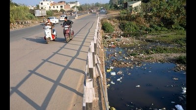 Chandigarh administration is ready to float tenders as the consultant hired by the UT engineering department to conduct surveys, prepare drawings and detailed project report submitted its report recently. (HT File Photo)