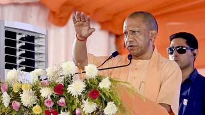Chief minister Yogi Adityanath addresses a gathering. (HT_PRINT) Chief minister Yogi Adityanath addresses a gathering. (HT_PRINT)