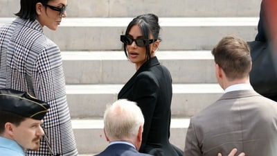 US celebrity Kim Kardashian (C) arrives at the Assize Court for the trial during which she will testify over the 2016 robbery that saw her relieved of millions of dollars' worth of jewellery at gunpoint at in Paris, on May 13, 2025. The trial of this sensational nine million euro jewellery robbery opened in Paris on April 28, 2025. (Photo by Alain JOCARD / AFP) (AFP) US celebrity Kim Kardashian (C) arrives at the Assize Court for the trial during which she will testify over the 2016 robbery that saw her relieved of millions of dollars' worth of jewellery at gunpoint at in Paris, on May 13, 2025. The trial of this sensational nine million euro jewellery robbery opened in Paris on April 28, 2025. (Photo by Alain JOCARD / AFP) (AFP)