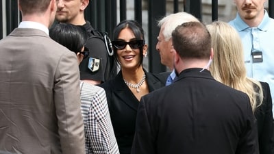 US celebrity Kim Kardashian (C) arrives at the Assize Court for the trial during which she will testify over the 2016 robbery that saw her relieved of millions of dollars' worth of jewellery at gunpoint at in Paris, on May 13, 2025. The trial of this sensational nine million euro jewellery robbery opened in Paris on April 28, 2025. (Photo by Thomas SAMSON / AFP) (AFP) US celebrity Kim Kardashian (C) arrives at the Assize Court for the trial during which she will testify over the 2016 robbery that saw her relieved of millions of dollars' worth of jewellery at gunpoint at in Paris, on May 13, 2025. The trial of this sensational nine million euro jewellery robbery opened in Paris on April 28, 2025. (Photo by Thomas SAMSON / AFP) (AFP)