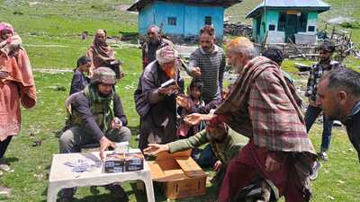 Indian Army launched a humanitarian assistance programme in Poonch. (HT Photo)