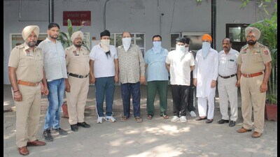 Some of the those arrested in Khanna police custody. (HT Photo)