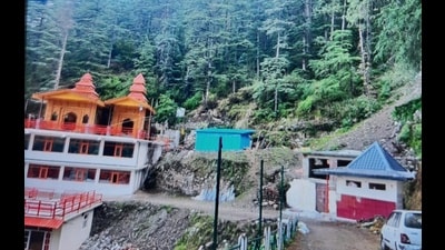 The Shiv Bawdi Mandir Committee has constructed a new temple atop a two-storey building next to the destroyed structure, using funds raised themselves (HT Photo) The Shiv Bawdi Mandir Committee has constructed a new temple atop a two-storey building next to the destroyed structure, using funds raised themselves (HT Photo)