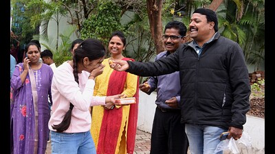This year too, girls outperformed boys with 96.14% girls passing as compared to 92.31% boys, marking a 3.83% gender gap in favour of girls. (MAHENDRA KOLHE/HT PHOTO) This year too, girls outperformed boys with 96.14% girls passing as compared to 92.31% boys, marking a 3.83% gender gap in favour of girls. (MAHENDRA KOLHE/HT PHOTO)