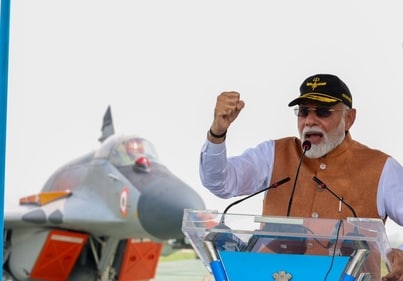 Chants of 'Bharat Mata ki Jai' and 'Vande Mataram' echoed at the Adampur base during PM Modi's visit. (HT Photo) Chants of 'Bharat Mata ki Jai' and 'Vande Mataram' echoed at the Adampur base during PM Modi's visit. (HT Photo)