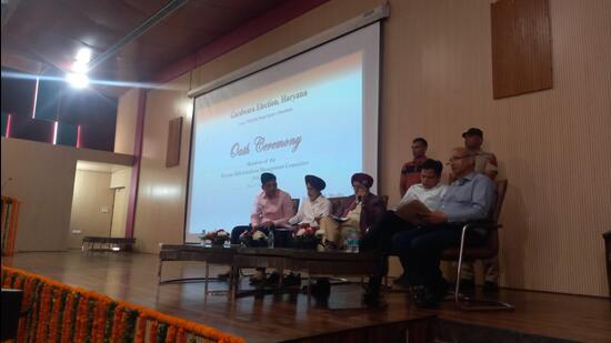 Oath taking ceremony of the Haryana Sikh Gurdwara Management Committee underway in Panchkula on Tuesday. (HT Photo)