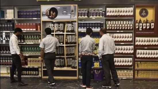 The licences of seven successful bidders have been cancelled over non-submission of mandatory security deposits. (HT Photo/for representation only)