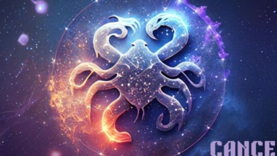 Cancer Horoscope Today, May 15, 2025: The Moon’s influence brightens your emotional landscape today, encouraging open communication with loved ones and innovative thinking at work. (Freepik)