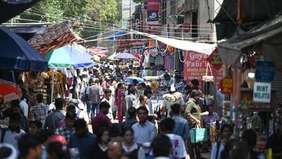 A view of the Sarojini Nagar Market. (Sanchit Khanna/HT Photo) A view of the Sarojini Nagar Market. (Sanchit Khanna/HT Photo)