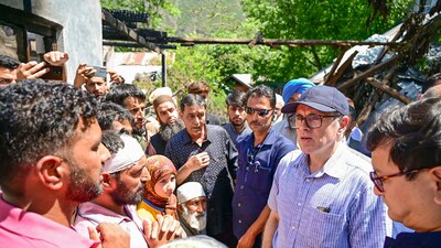 Chief Minister Omar Abdullah during a visit at the areas affected due to recent attacks from Pakistan, in Uri, Baramulla district, J&K. (PTI )